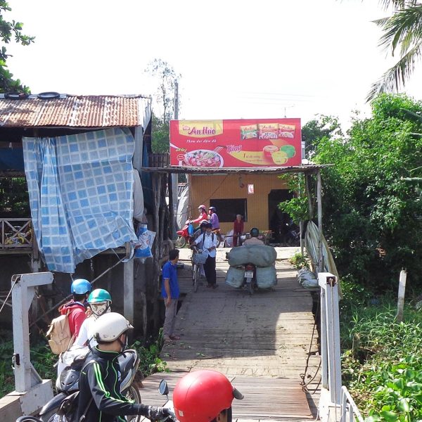 pano cổng phà